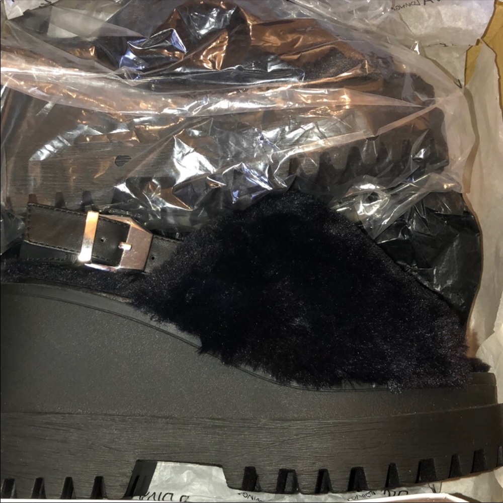 Cute Furry Platform Wedges - Picture 3 of 4